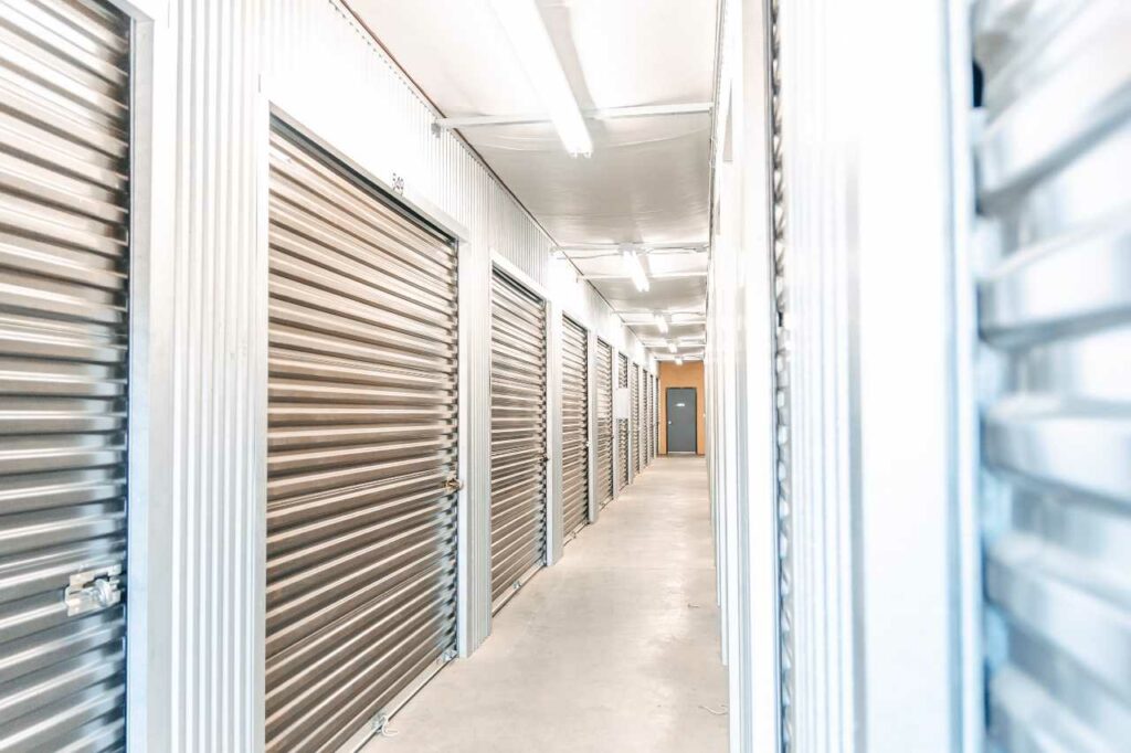 how to select the storage unit size for your needs by Larsen Transfer